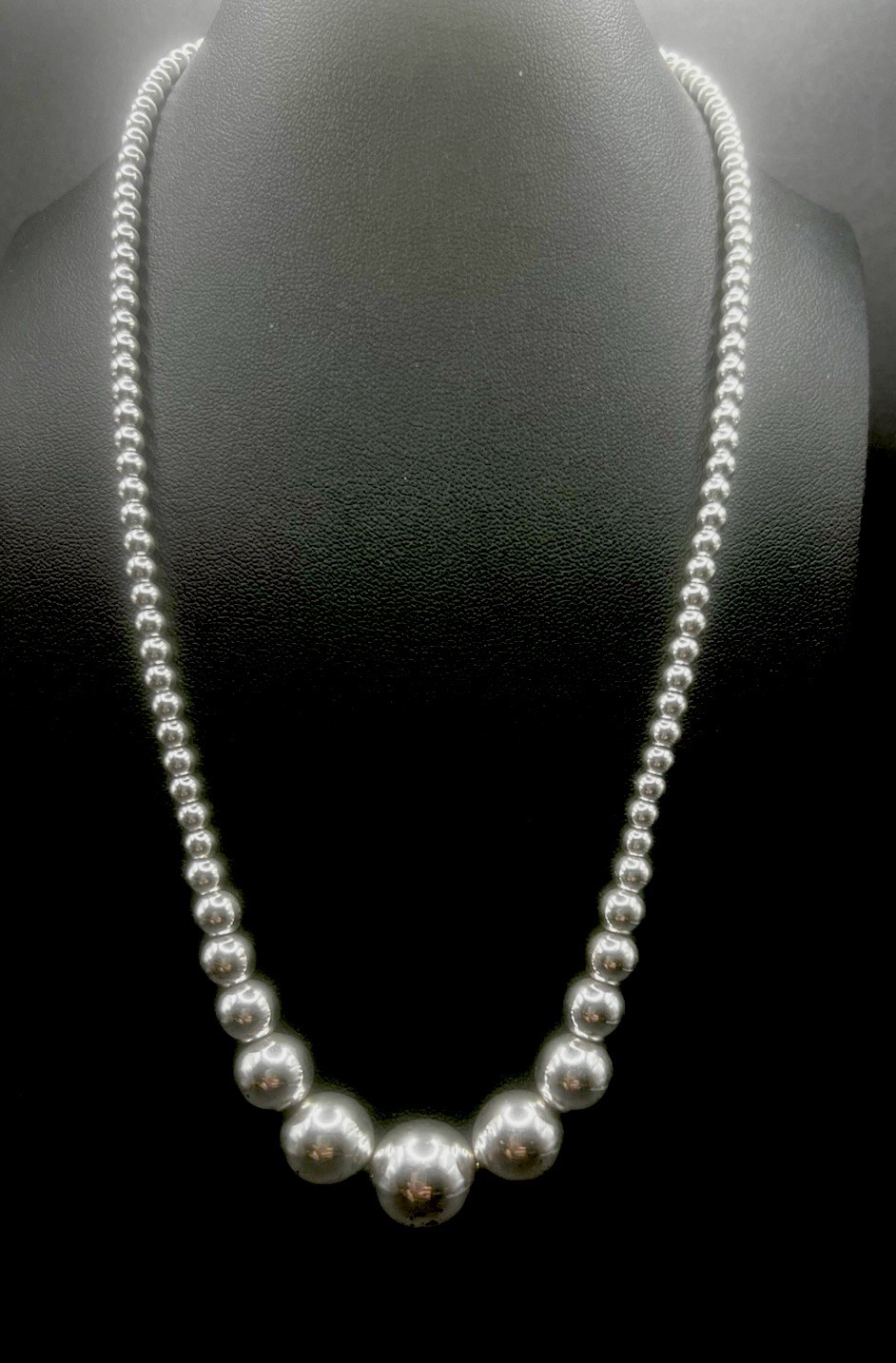 Sterling silver graduated bead ball necklace 18.25″-20.25″