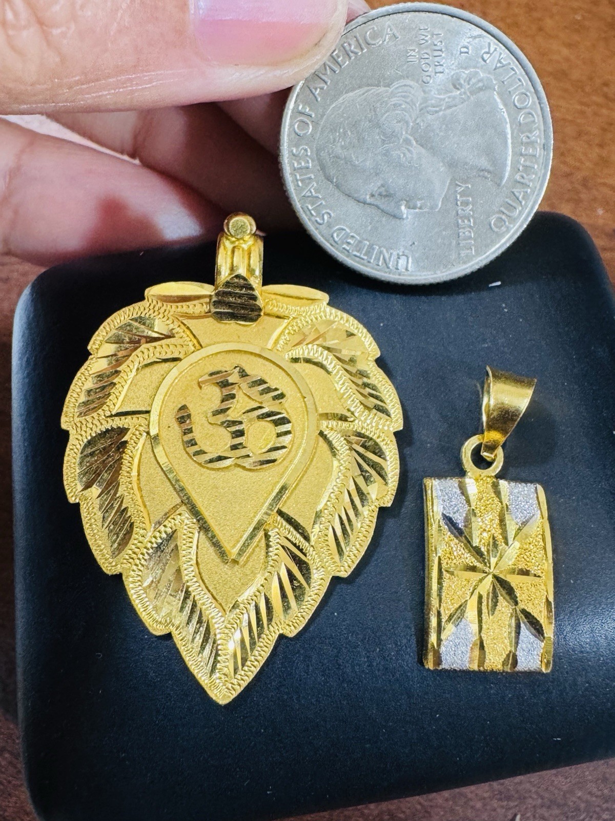 22K 916 22C Real Gold Two Set of Pendant 1 x Heart & 1x Rectangle 7.8g WOMENS