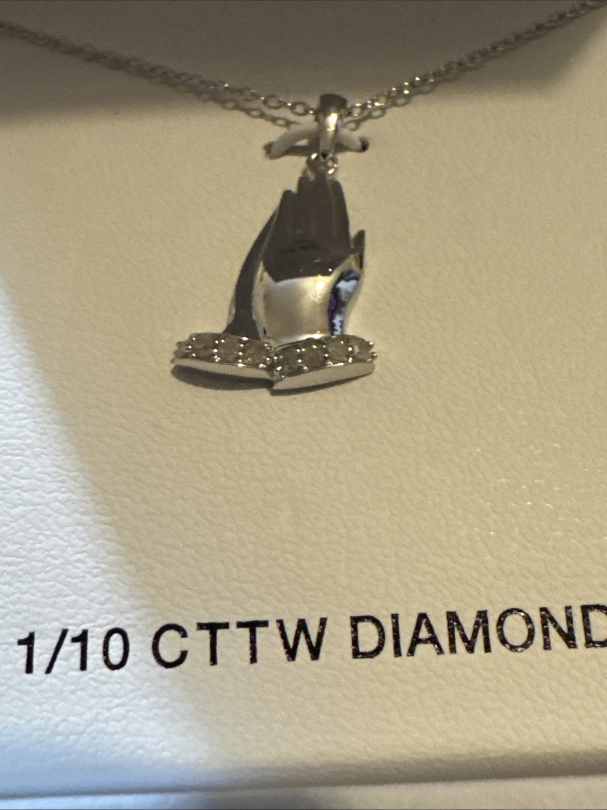 Diamond Praying Hands 18″ Pendant Necklace Sterling Silver 925