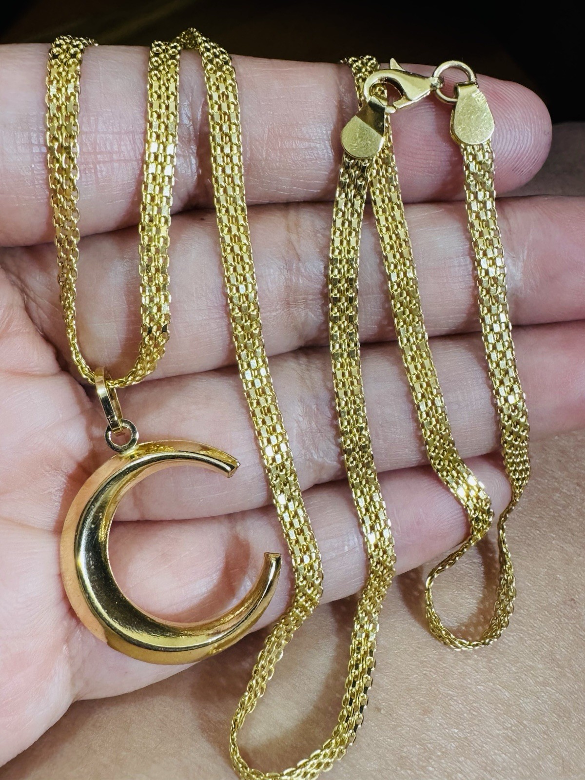 18K 750 Fine Genuine Gold Half Moon/Letter C Necklace 21.6/22” Long 12g 3.8mm