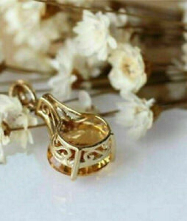 3Ct Oval Cut Citrine Women’s Pendant Necklace 14K Yellow Gold Finish Free Chain