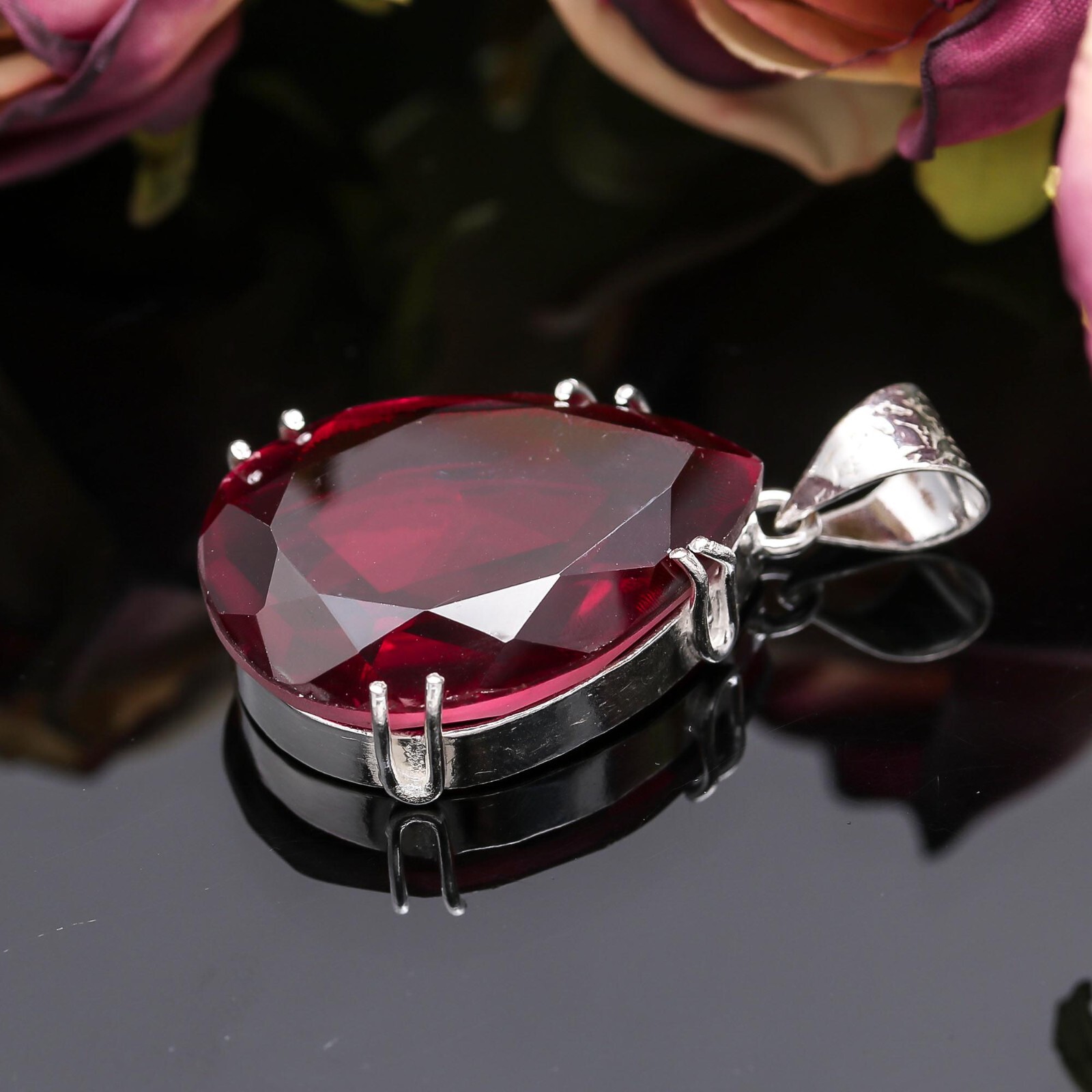 Red Garnet Gemstone Solid Pendant 925 Sterling Silver Handmade Jewlery For Gift