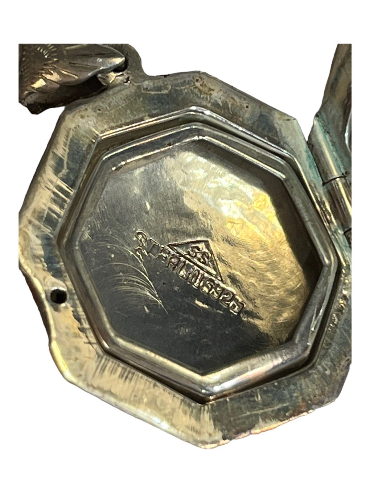 Sterling Silver Etched Octagon Shaped Photo Locket Pendant 9.87 Grams