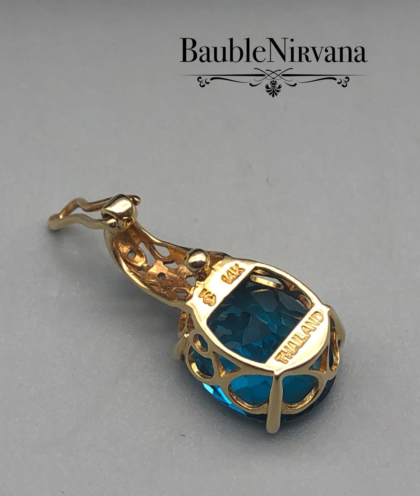 Vintage 14K Yellow & White Gold Filigree Oval Blue Topaz Pendant