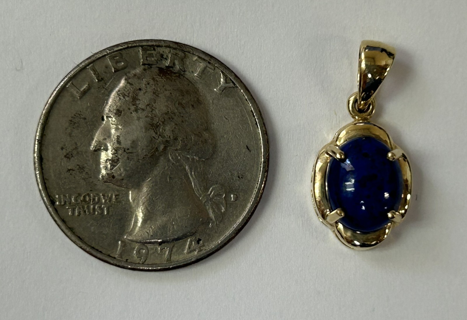 (MA6) 14k Yellow Gold Cabochon-Cut Lapis Lazuli Pendant – 2 Grams