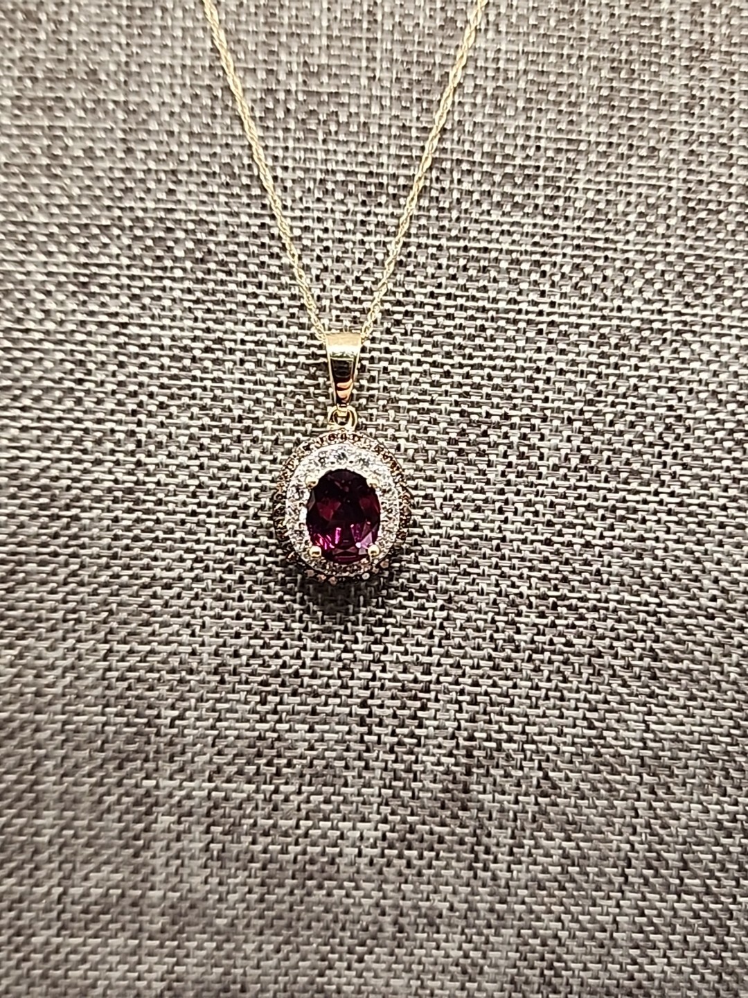 Grape Color Garnet 10k Yellow Gold Pendant With Chain 1.69ctw NIB JTV GCG013