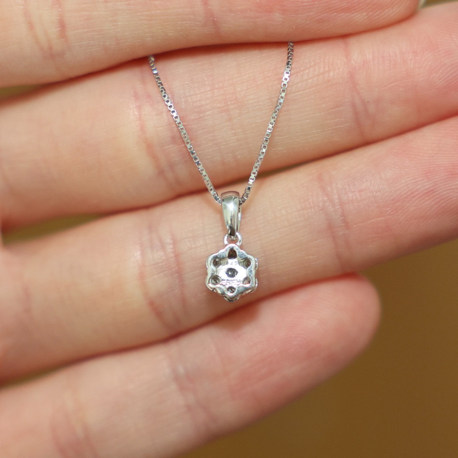$200 EFFY 925 Sterling Silver 18″ Chain Necklace and Pendant, 7 Genuine Diamonds