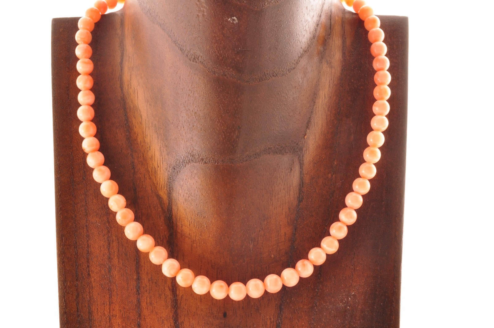 Vintage Salmon pink coral Necklace and ear clip set (17.3in 152ct) Certificate