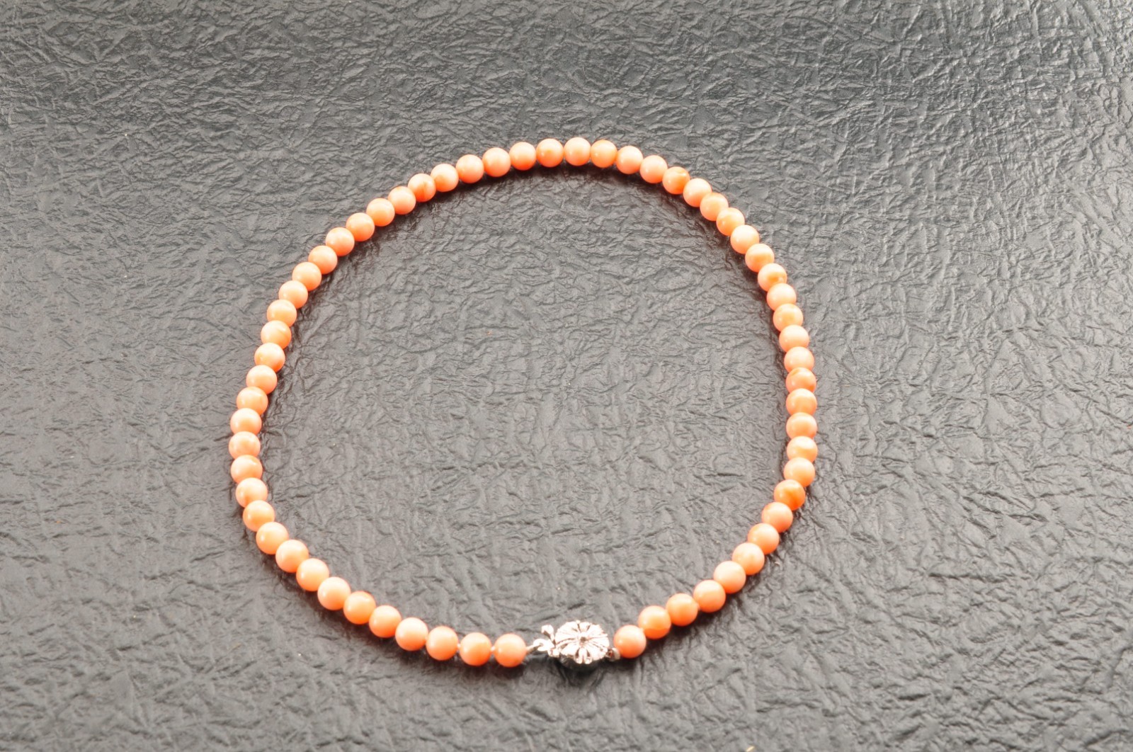 Vintage Salmon pink coral Necklace and ear clip set (17.3in 152ct) Certificate