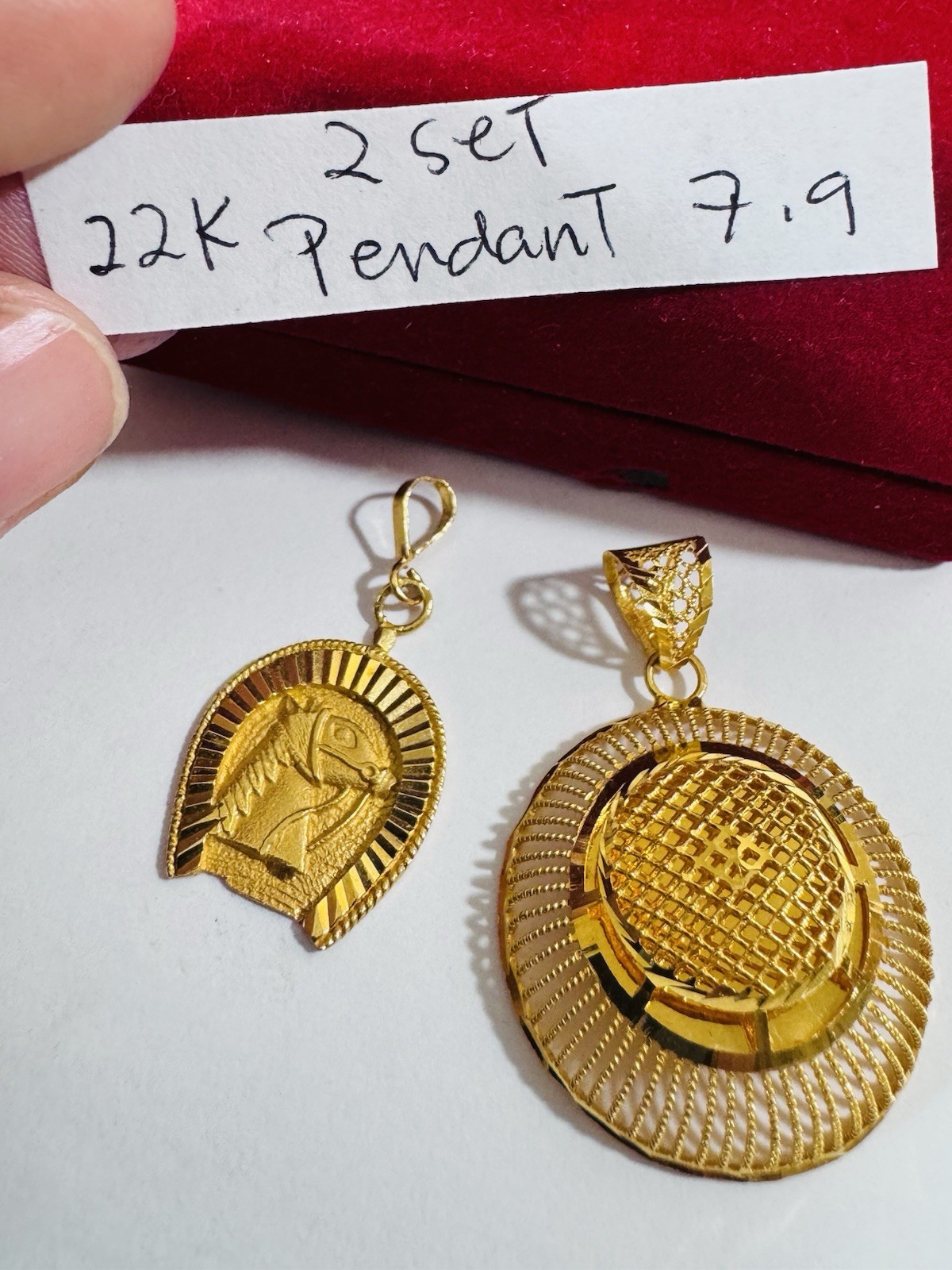 RARE Gold Two Set of Pendant 21K Horseshoe & 22K Round 7.9g