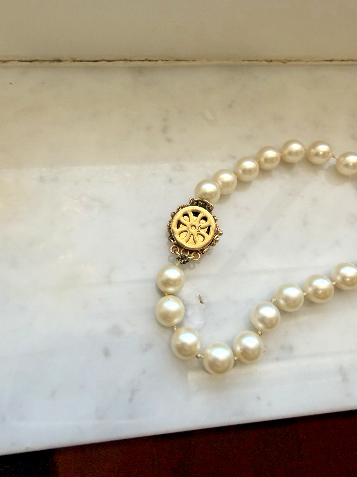 Saltwater Pearls Strand With 14 Karat Gold Amethyst Clasp Vintage Jewelry Nice