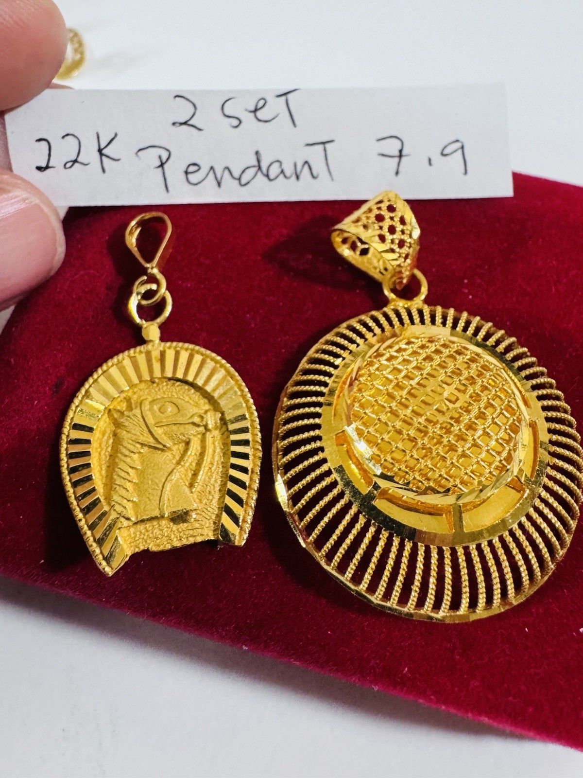 RARE Gold Two Set of Pendant 21K Horseshoe & 22K Round 7.9g