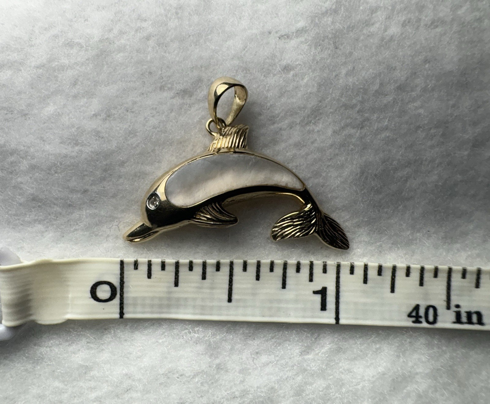14k Yellow Gold Dolphin Pendant Mop Diamond Eye Marine/Ocean 2 Grams Stamped 14k