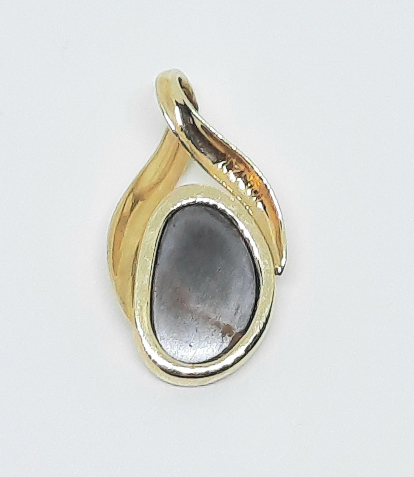 Vintage Australian Boulder Opal Doublet Pendant 14k Gold Freeform IOG
