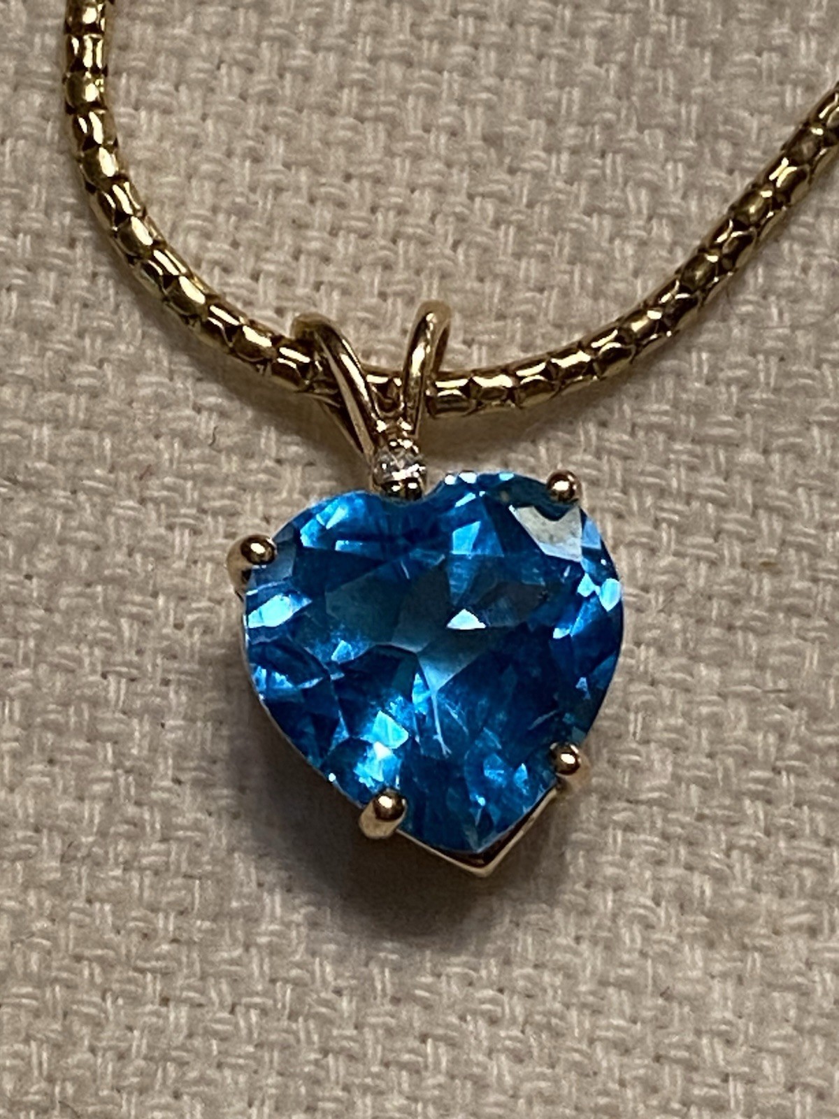 Blue Sapphire Heart Pendant 6 Ct With Diamond Accent 14k Yellow Gold 23.5” Chain