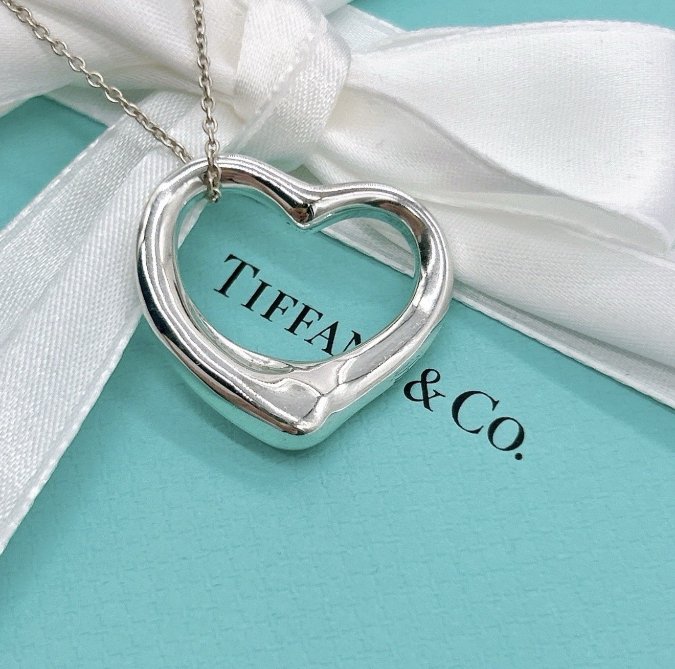 Tiffany & Co. Elsa Peretti Large 925 Sterling Silver Open Heart Pendant Necklace