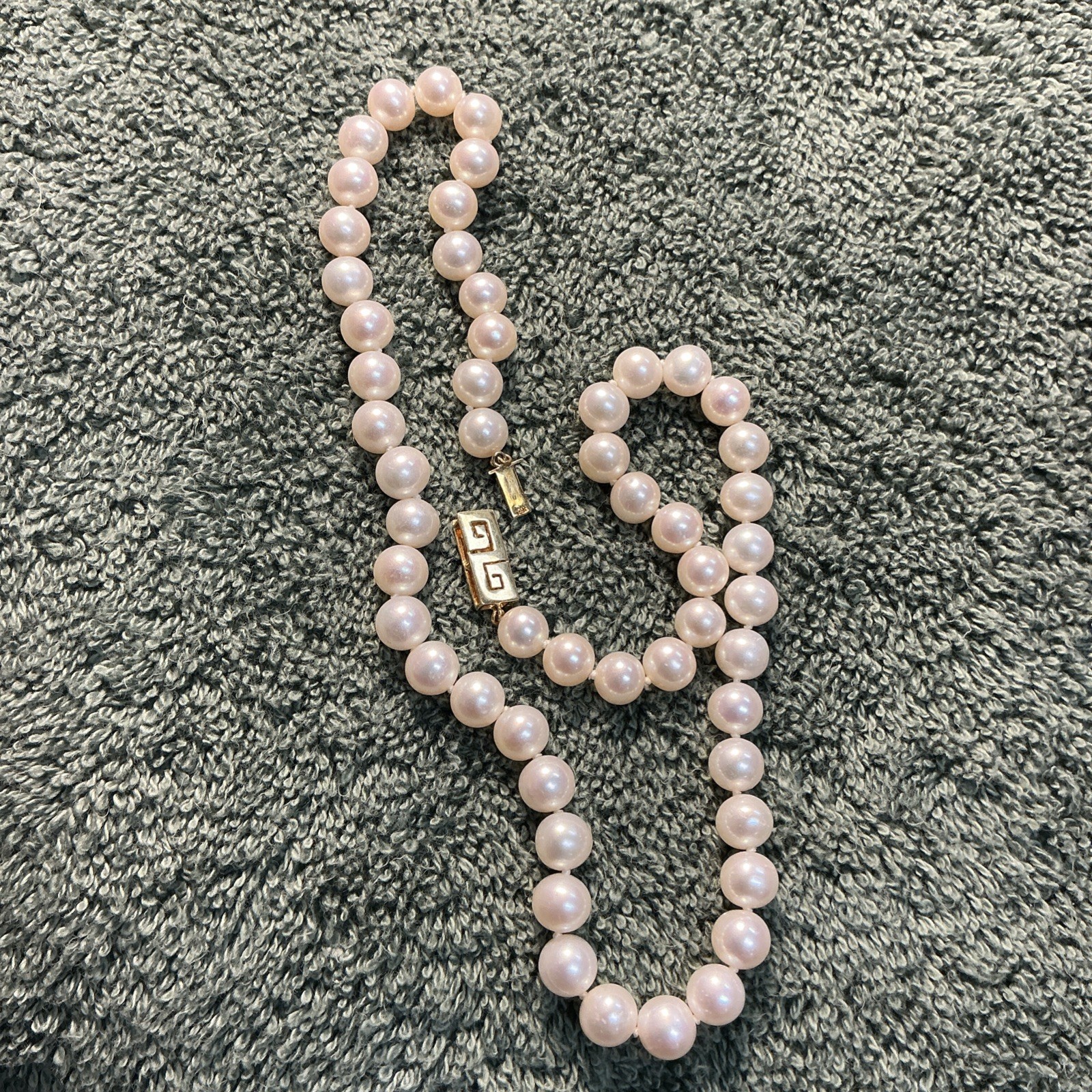 VINTAGE 14 K GOLD 18 INCH PEARL NECKLACE ,@ 7.5 – 8 MM EXCELLENT CONDITION