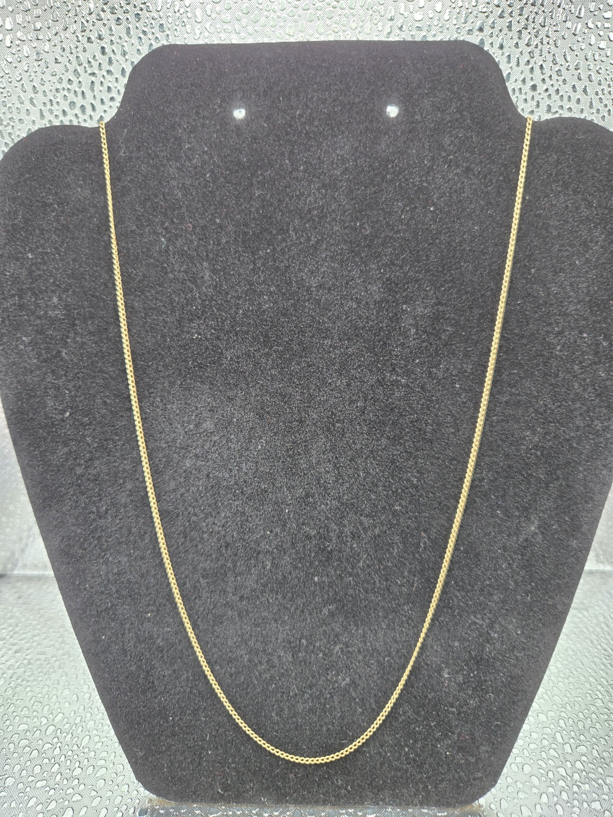 24″ Classic 14K Yellow Gold Curb Link Chain Necklace – Stamped “14KT”
