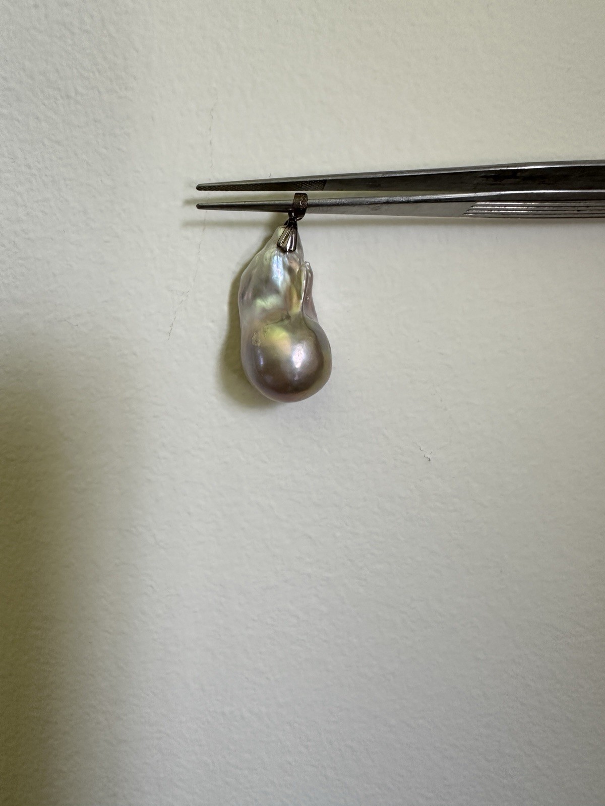 16mm freshwater baroque pearl pendant lavender and pink iridescence 925S
