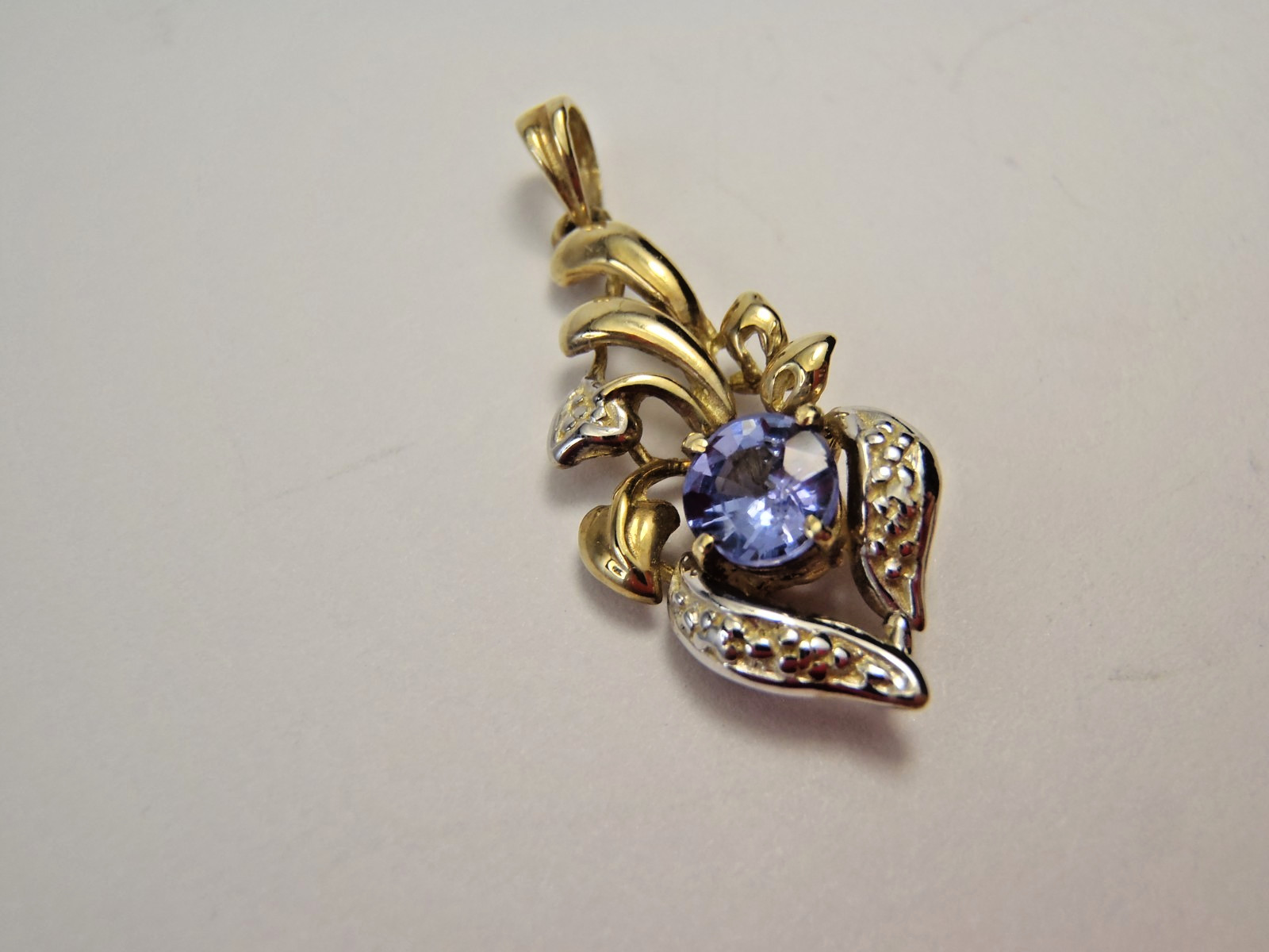 Solid 14k Yellow Gold Tanzanite Pendant 1.4 Grams 26mm x 11mm