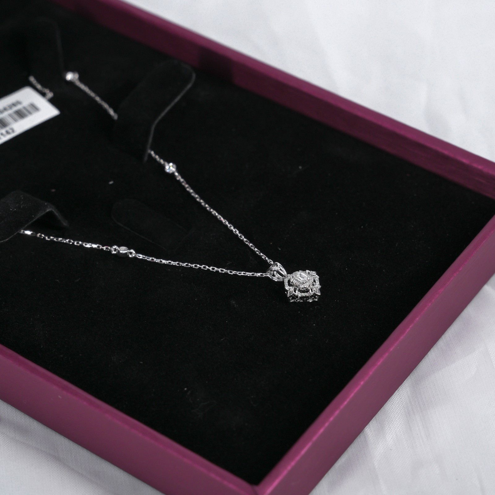 18 KARAT WHITE GOLD NECKLACE | NATURAL DIAMOND | WOMAN | IGI CERTIFIED