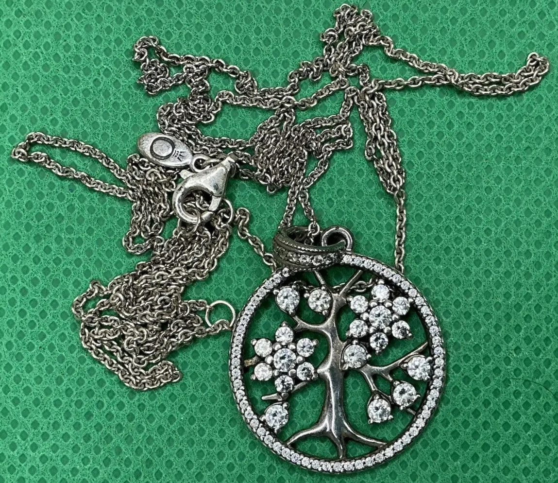 Authentic Pandora Sterling Silver Sparkling Family Tree Necklace – S925 ALE.