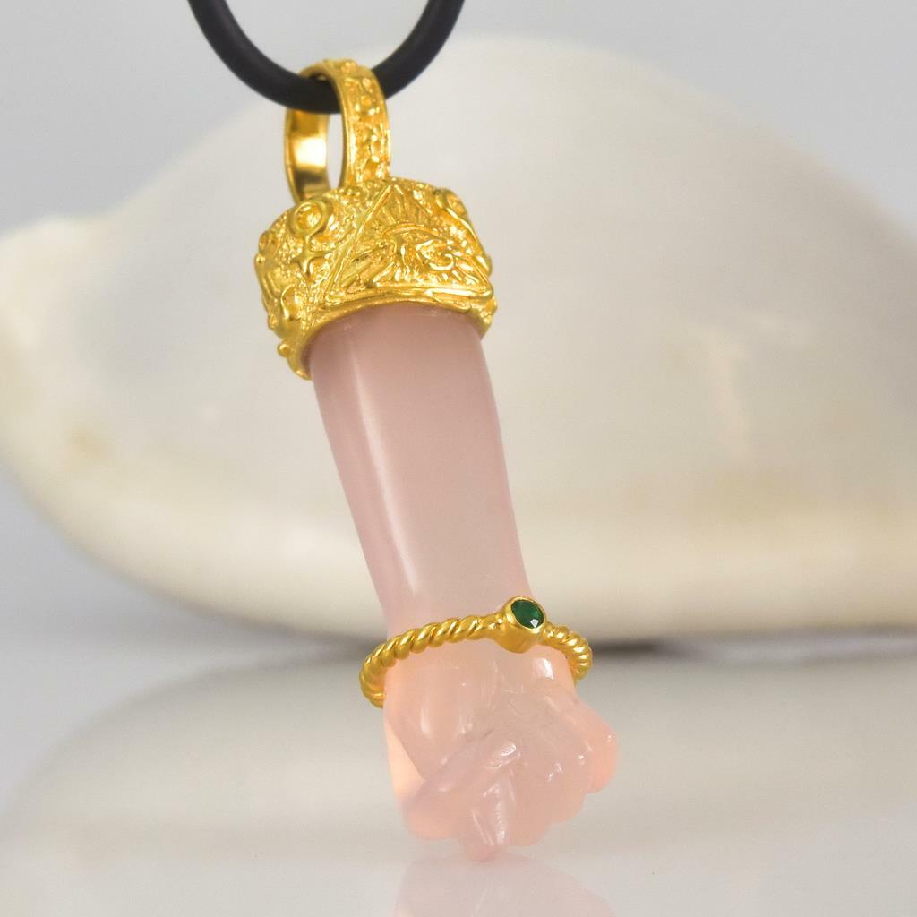Gold Vermeil Sterling Mano Fico Figa Pendant Carved Chalcedony Emerald 10.64 g