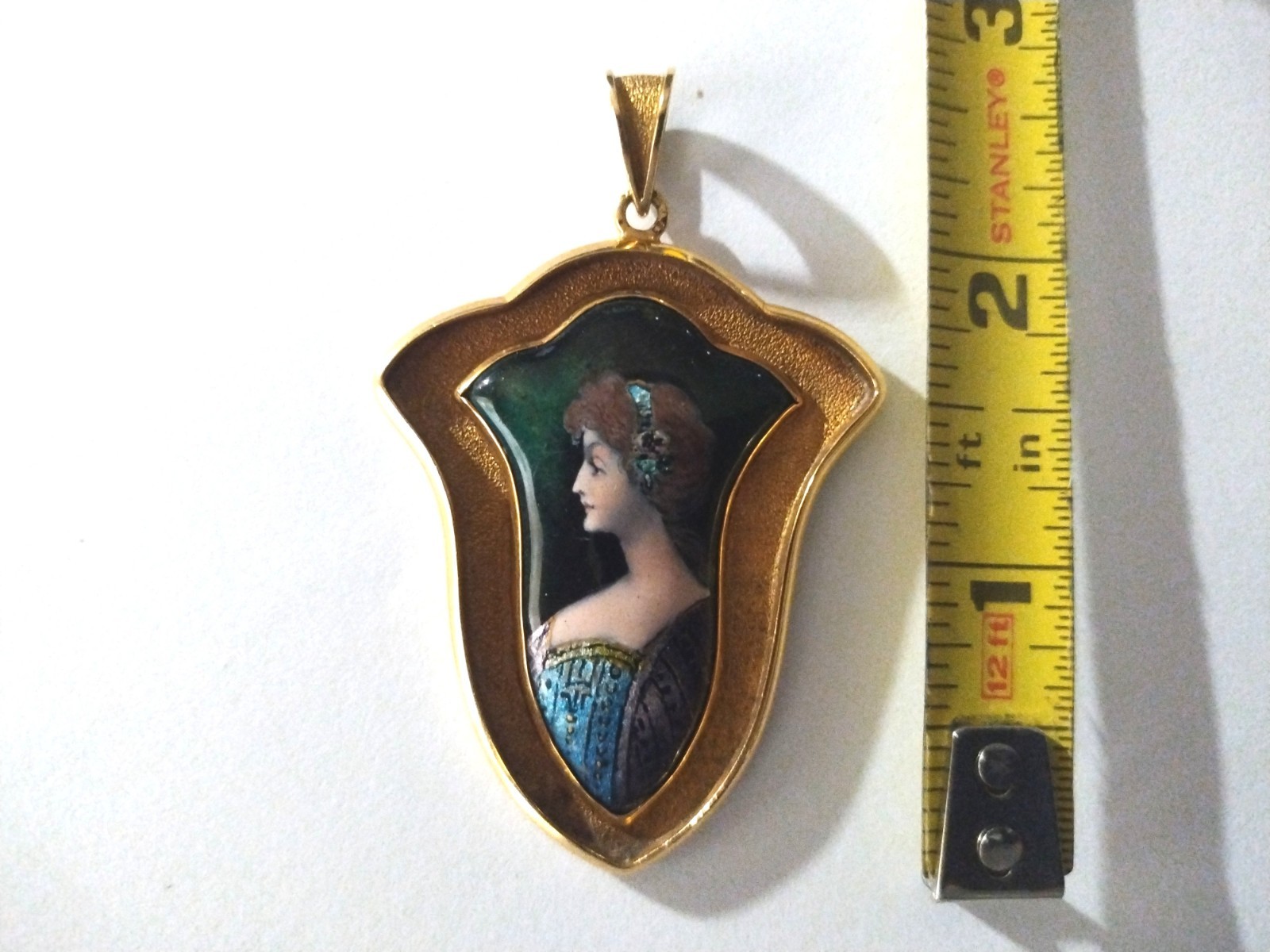 Antique Art Nouveau Period Hand Painted Enamel 19.2k Yellow Gold Shield Pendant