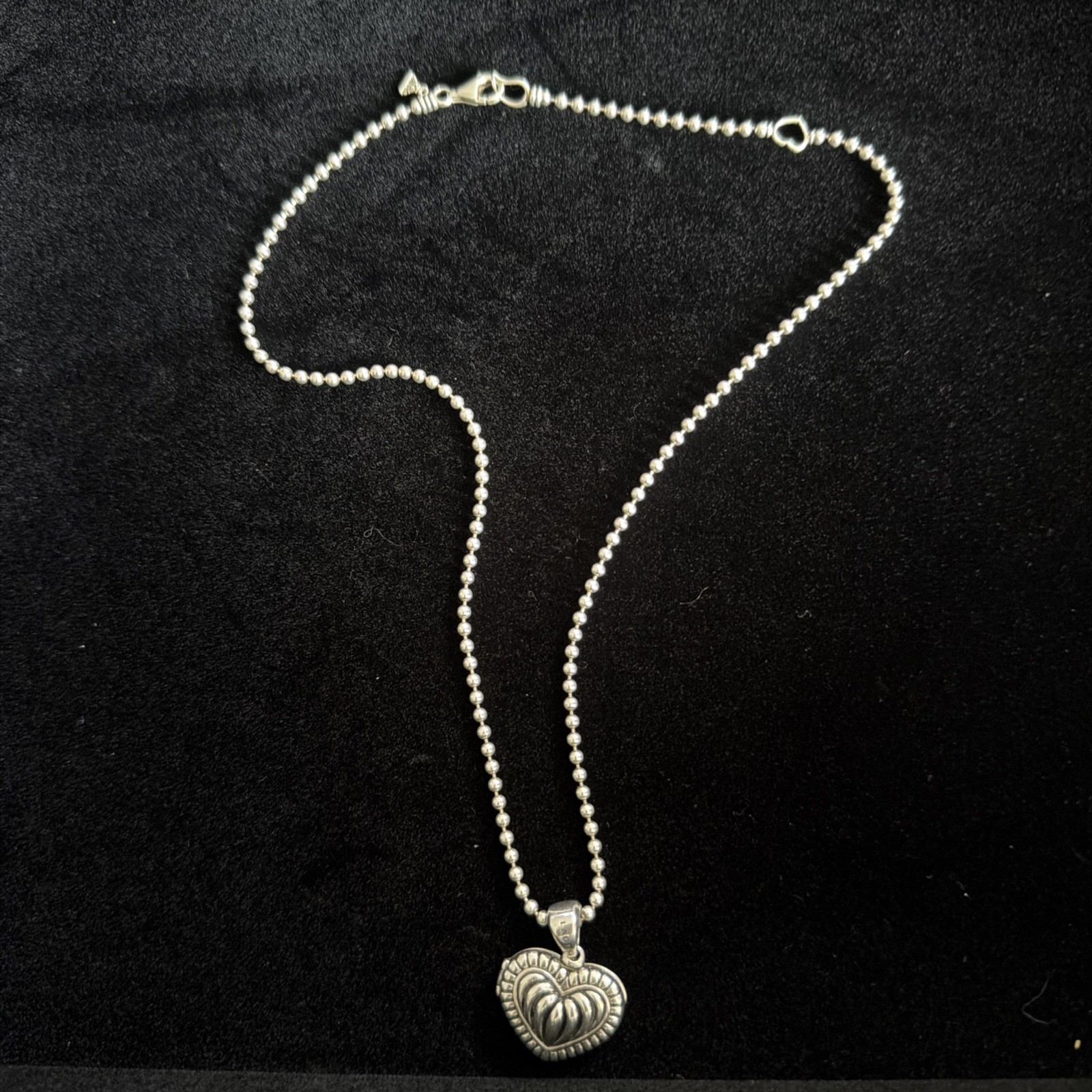 LAGOS – CAVIAR Vintage Sterling Silver Ridged 3-D Puffy Heart Pendant Necklace
