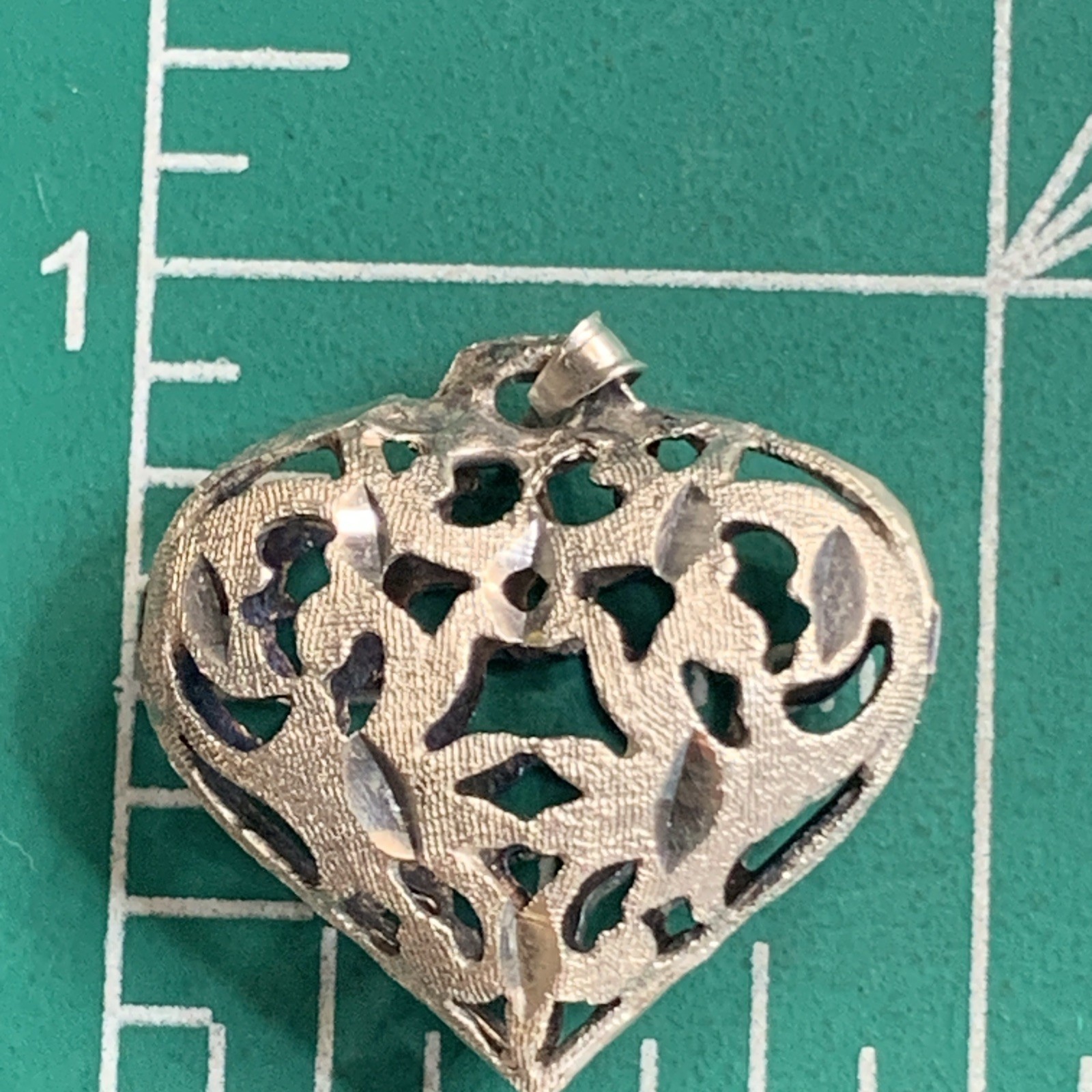 Sterling Silver 925 Lot Necklace Pendant Charm GG4 Puffy Heart Love Anniversary