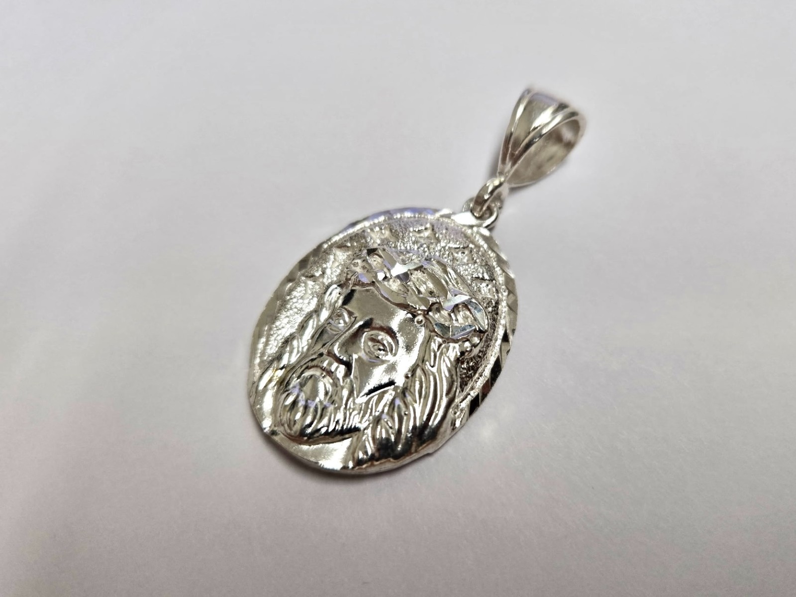 925 Sterling Silver Jesus Christ Head Oval Pendant 1 3/16 (30mm) Inch Tall