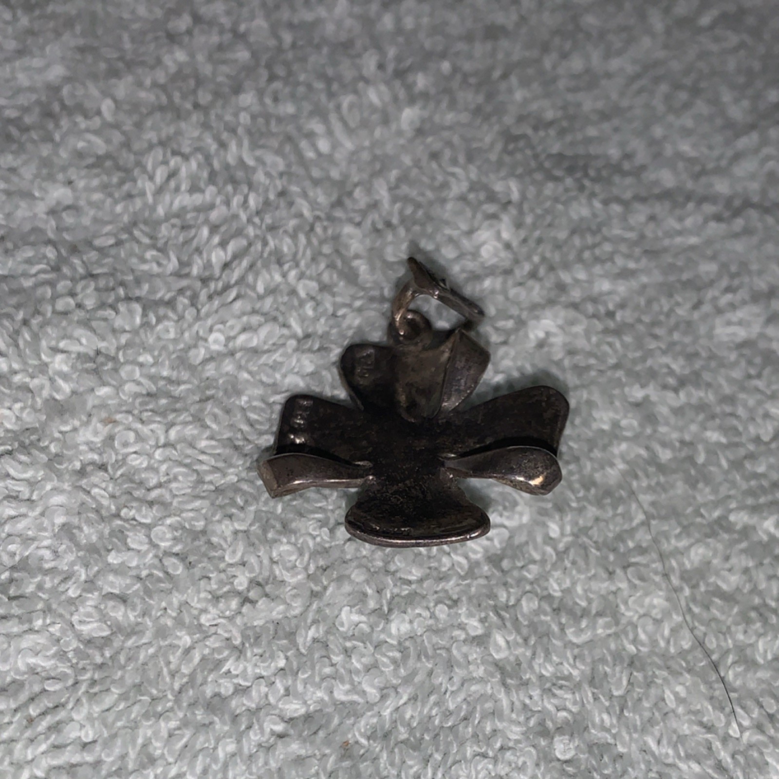 VTG 925 Sterling Silver Charm Pendant Clover with White Round Pearl Center