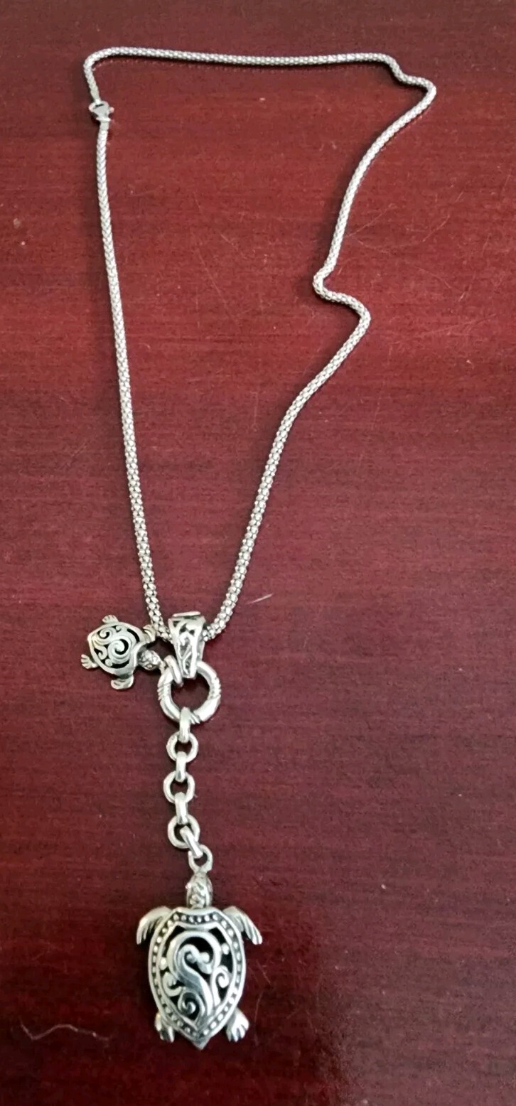 ATI 925 STERLING SILVER MOTHER & BABY TURTLES PENDANT NECKLACE. ITALY. 18″