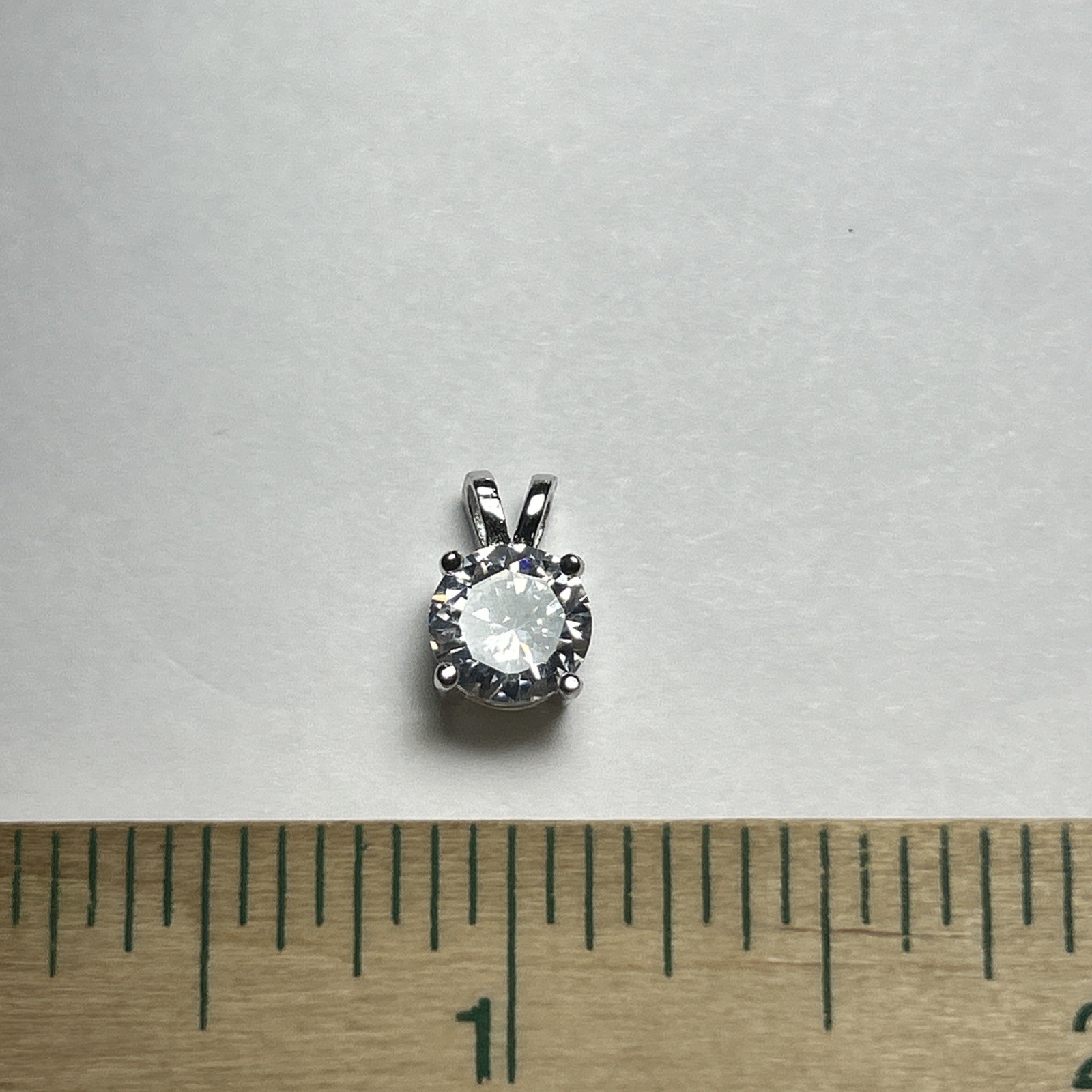 925 Sterling Silver Cz Round White Clear Ice Solitaire Pendant 7mm Colorless NEW