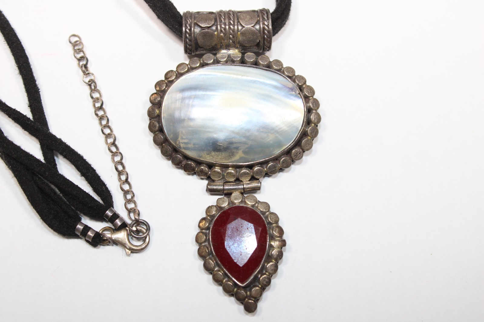 925 Sterling Silver Pearl MOP Garnet Pendant Leather Cord Necklace 18″ 41g #390
