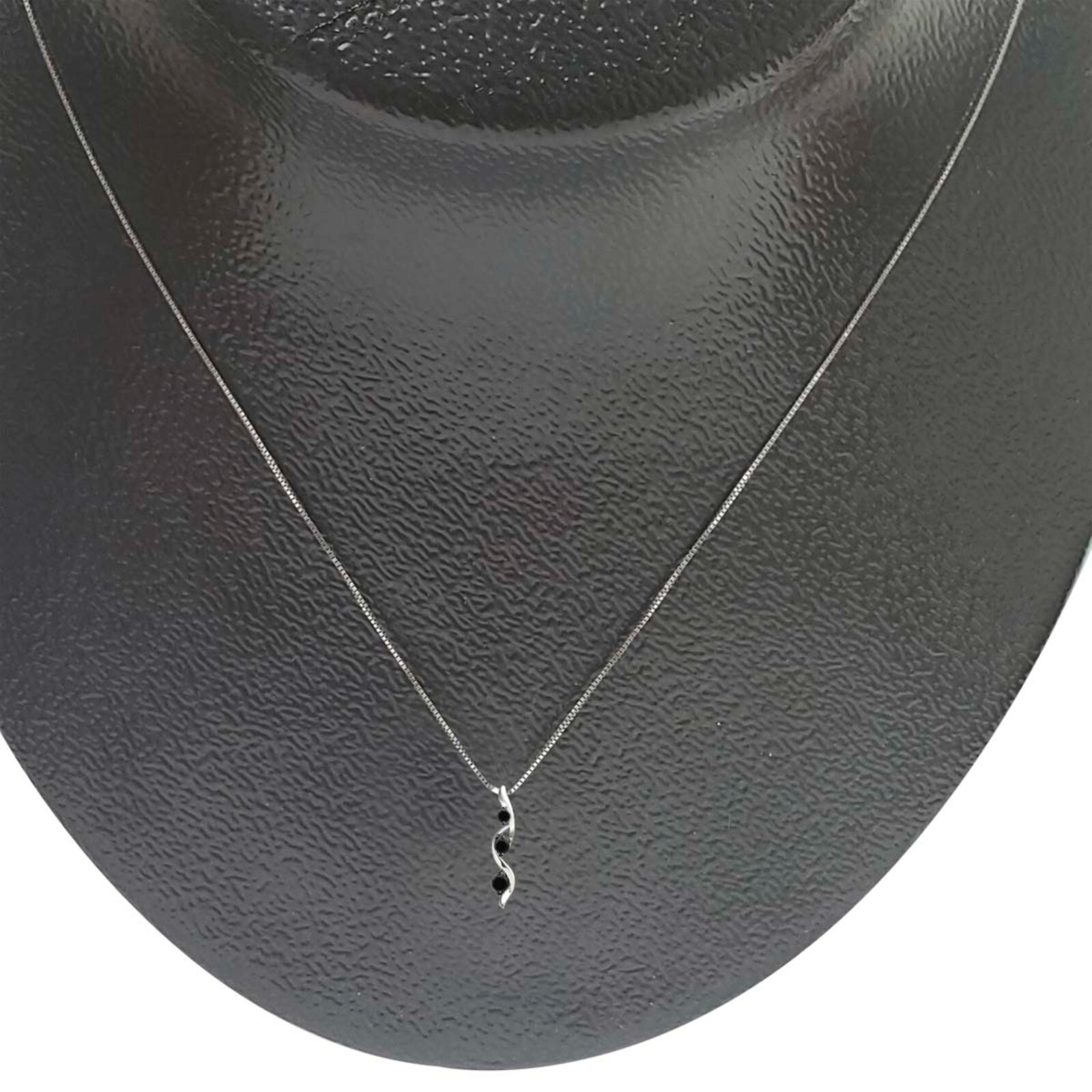 0.75Ct Natural Black Diamond& Journey Shape PendantNecklace for Women in10KGold