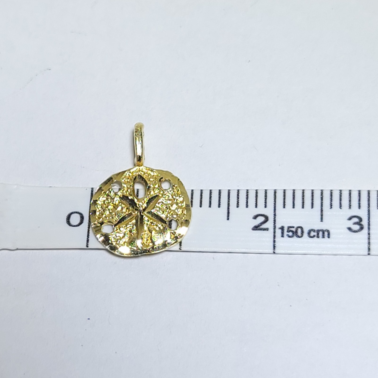 14 Karat Yellow Gold Sand Dollar Charm Pendant 14k Beach Nautical Resort Wear