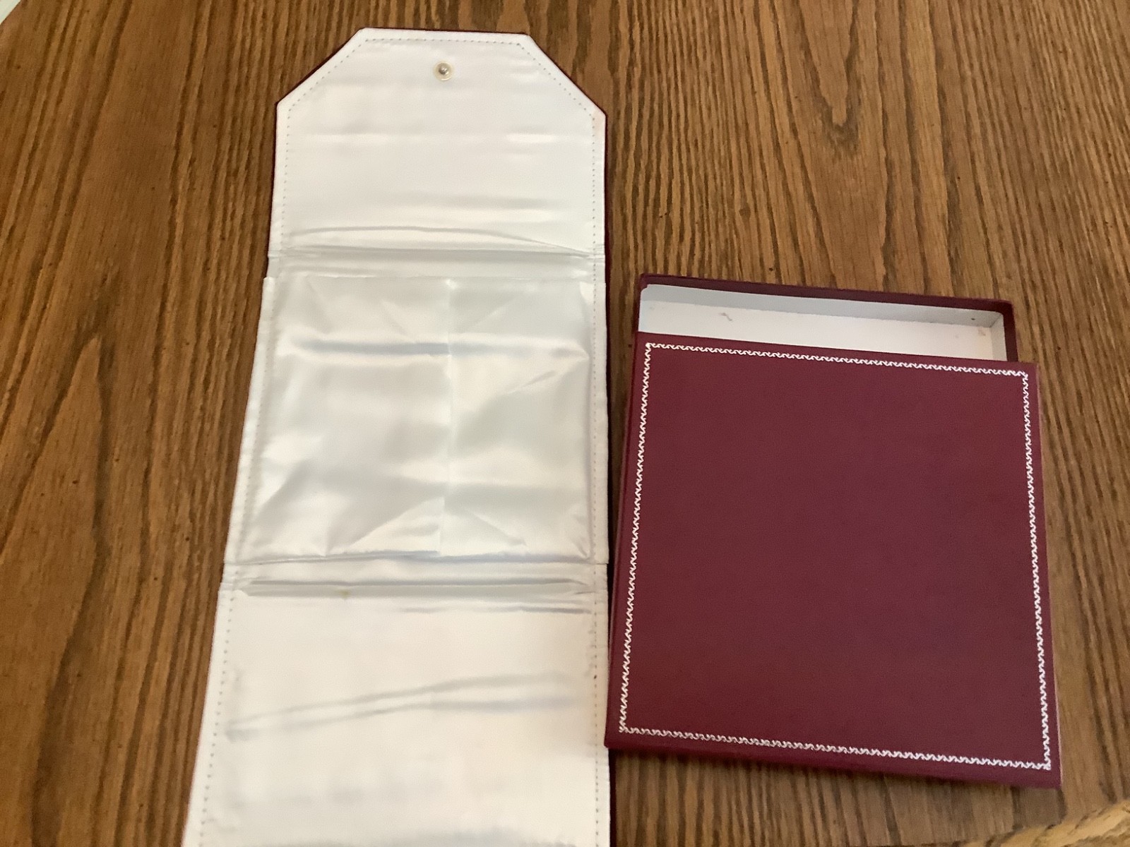 ORIGINAL HELZBERG NECKLACE CASE (EMPTY BOX) /LN!!