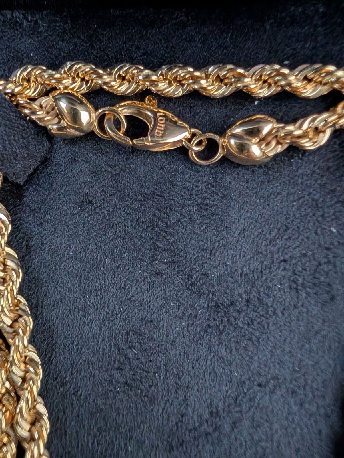 18K Yellow Gold Rope Chain Necklace marked 750! 17.717 inch Lobster Clasp