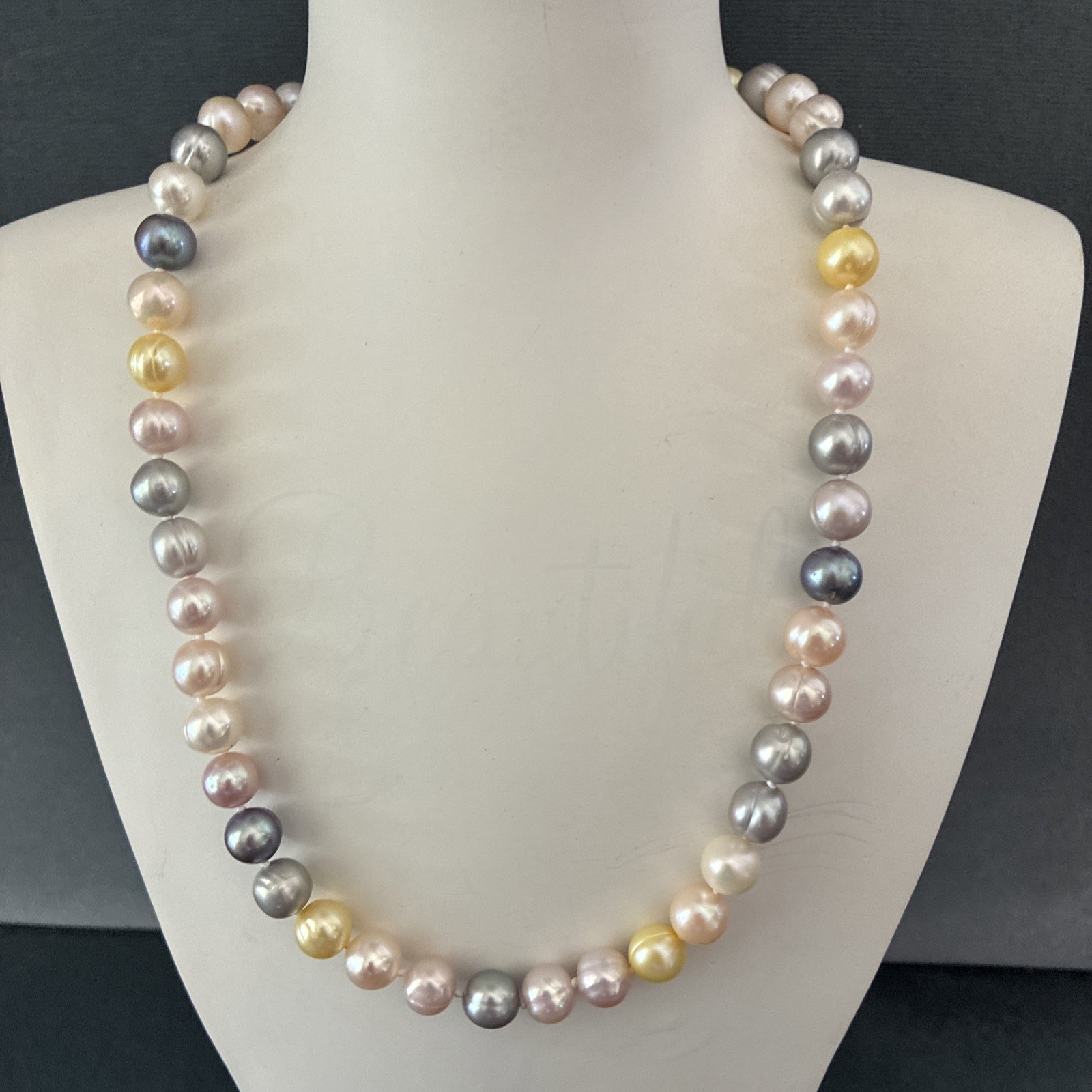 VINTAGE HONORA MULTI COLOR FRESHWATER CULTURED PEARL STRAND NECKLACE 19.5”