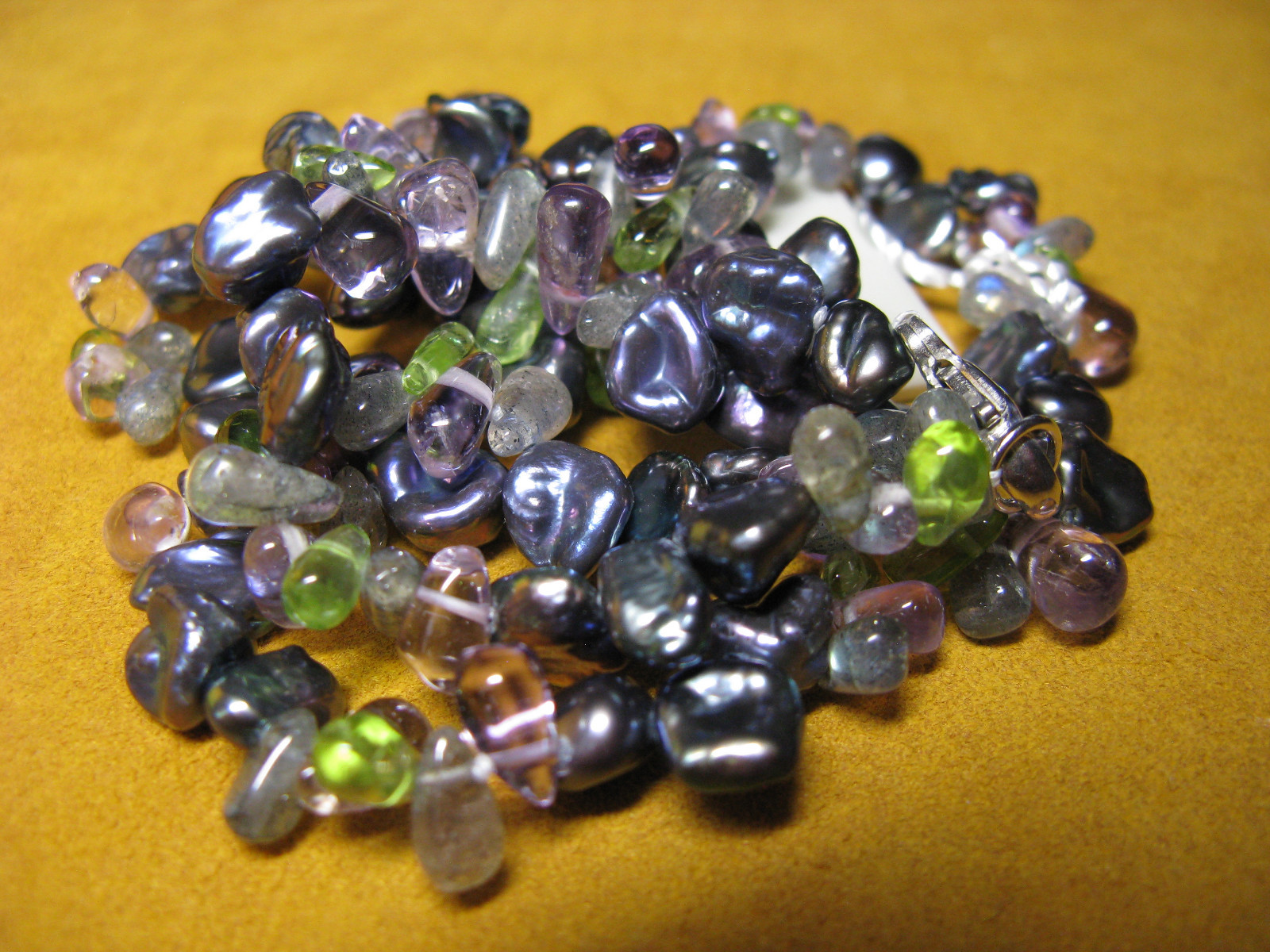 HONORA PEARL NECKLACE MULTI COLOR GEMSTONES GREEN BLACK AMETHYST KISHI PETAL ss