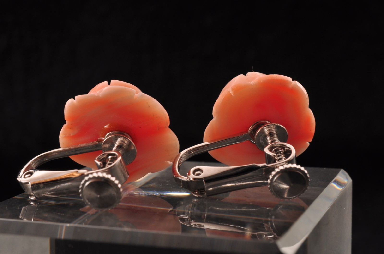 Angel skin coral Necklace and rose earrings set (17.3in 255ct) and Certificate.