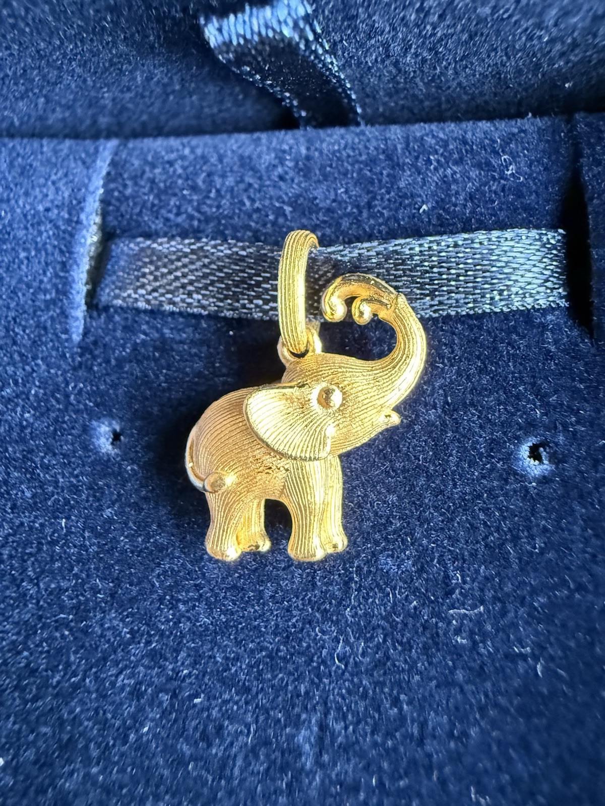 PRIMA Thailand 24K Pure Gold Elephant Pendant 3.5g