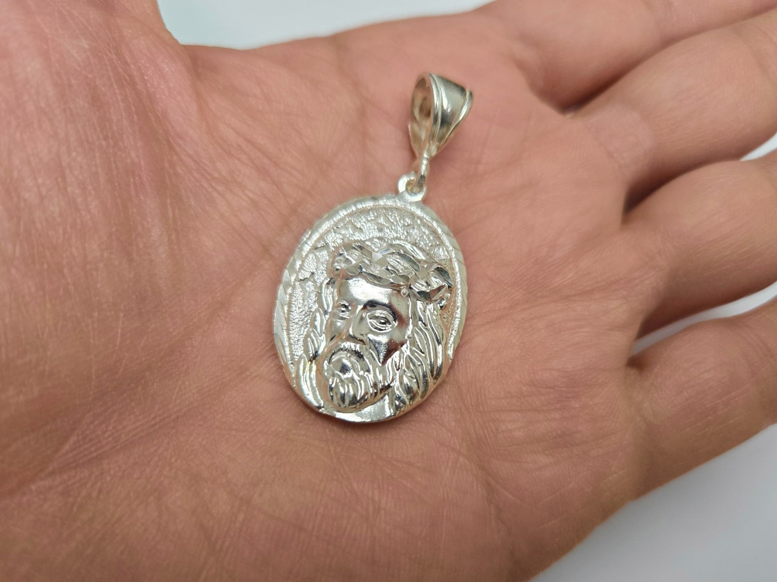 925 Sterling Silver Jesus Christ Head Oval Pendant 1 3/16 (30mm) Inch Tall