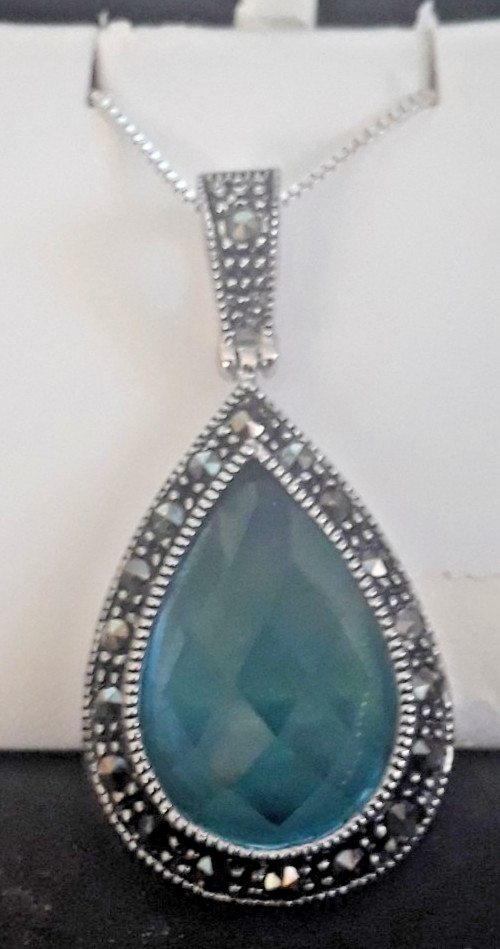 925 Silver Vintage Real Marcasite Gemstone& Blue C Z Teardrop Pendant & Necklace
