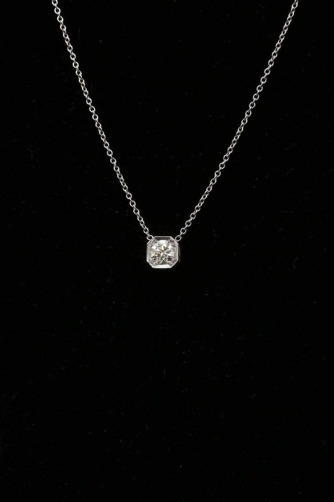 ROUND DIAMOND PENDANT 1CT TCW 18K J COLOR VS2 CLARITY VERY GOOD 16 INCHES LONG