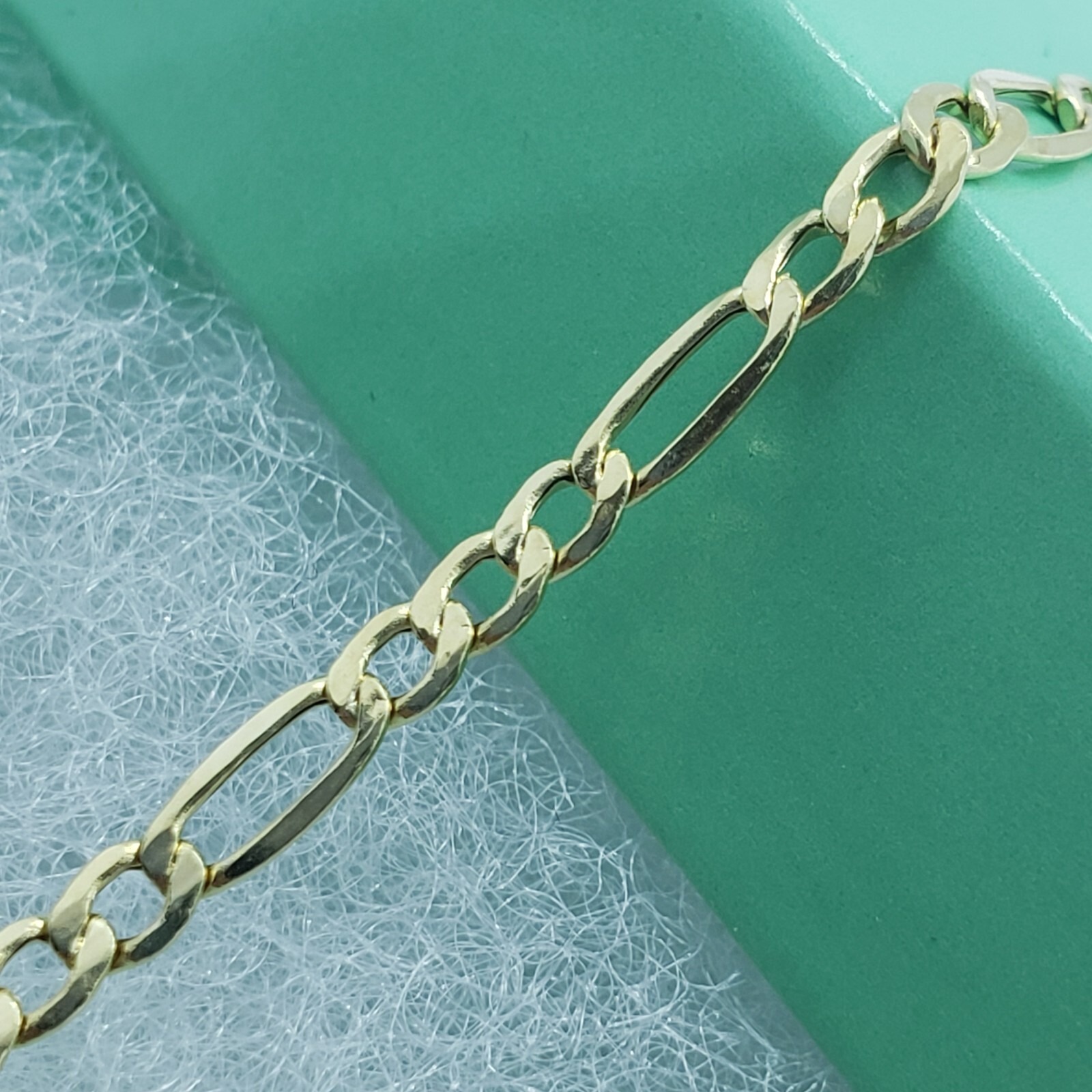 Authentic 10K Yellow Gold Hollow Figaro Chain Necklace 2.6mm Size 16″ to 26″