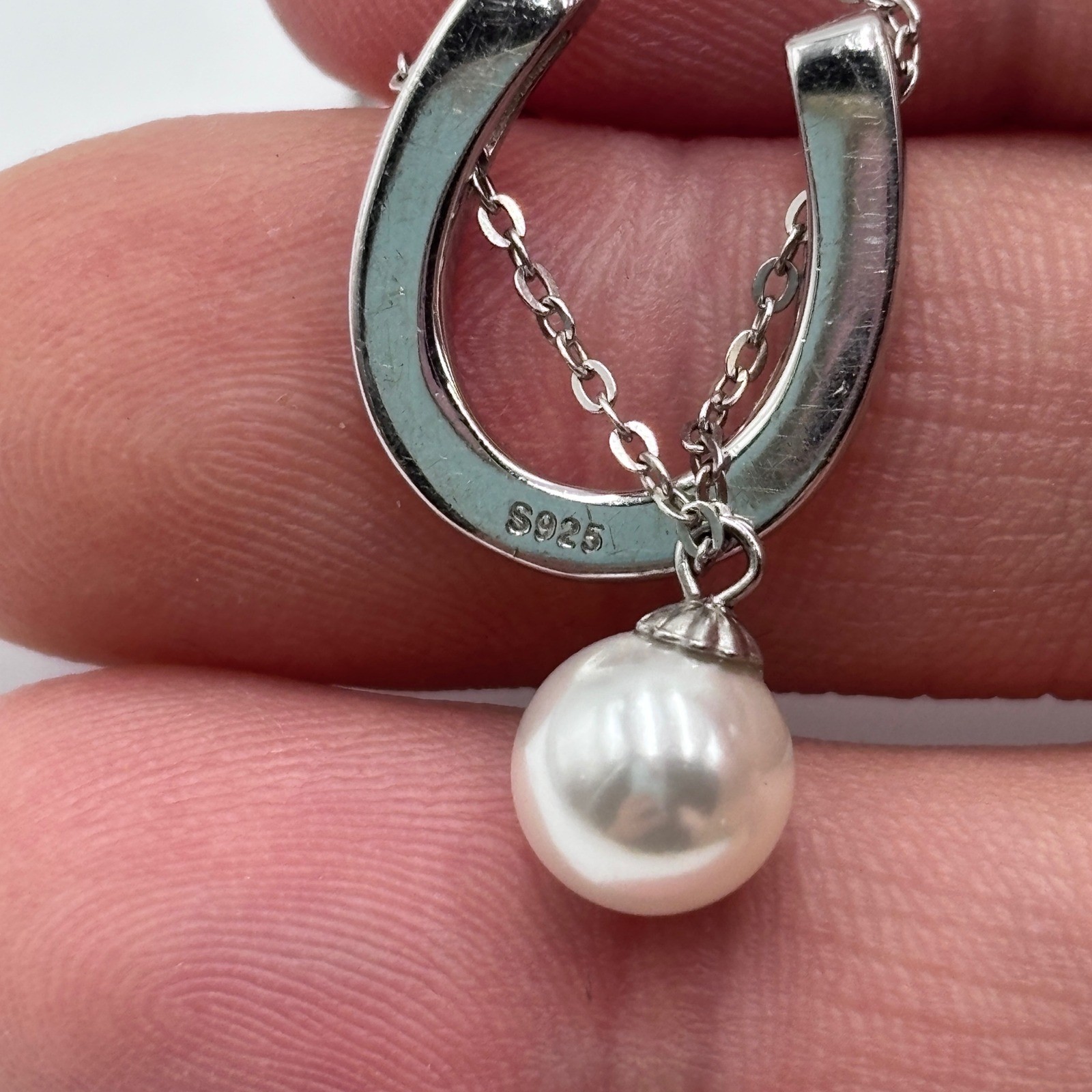 Sterling Silver 925 Horseshoe Pearl Cubic Zirconia Pendant Necklace Silver Tone