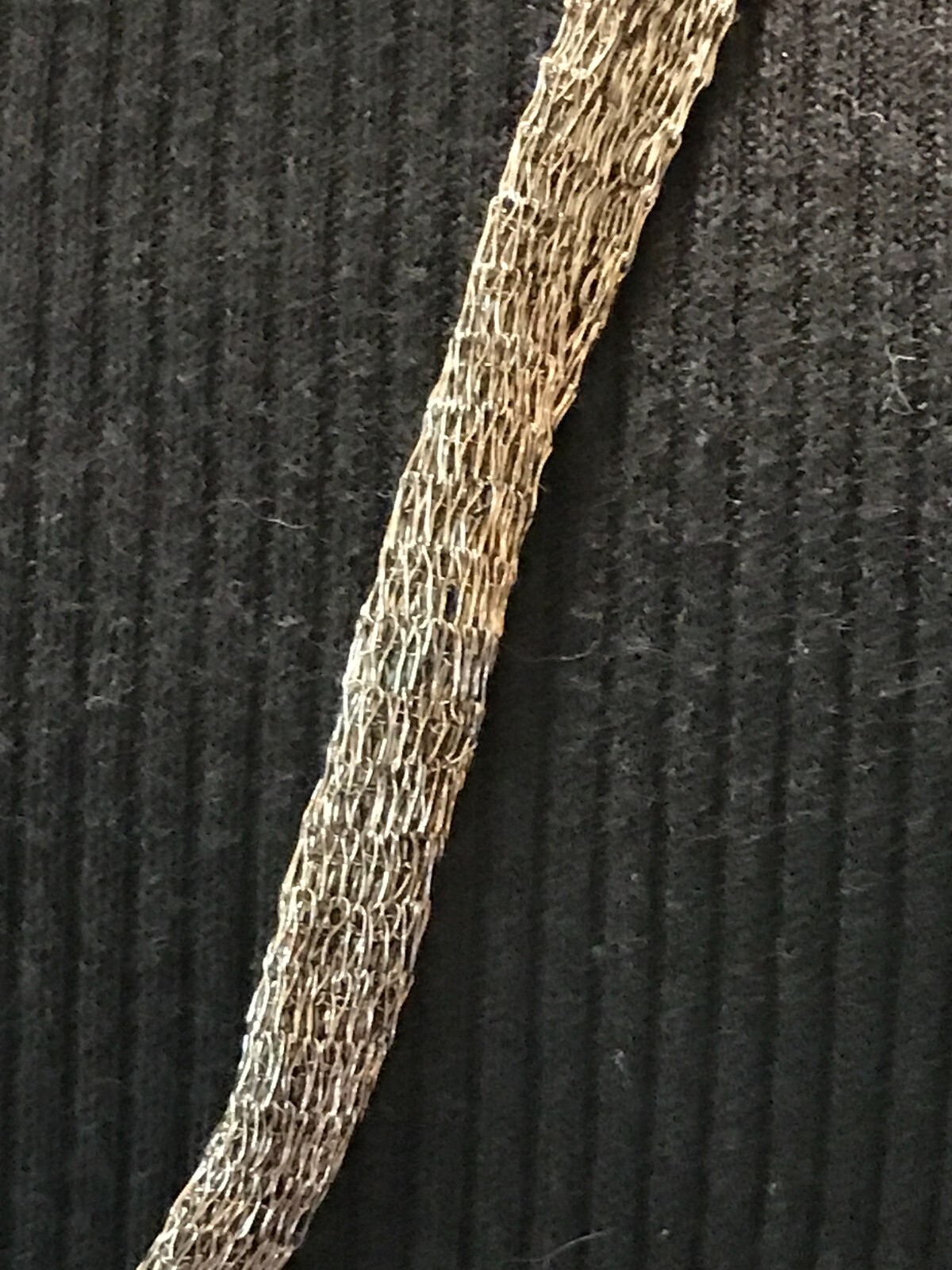 Fine 28″ Silver Woven Metal Flat Mesh Ribbon Chain Necklace Sterling Caps Clasp