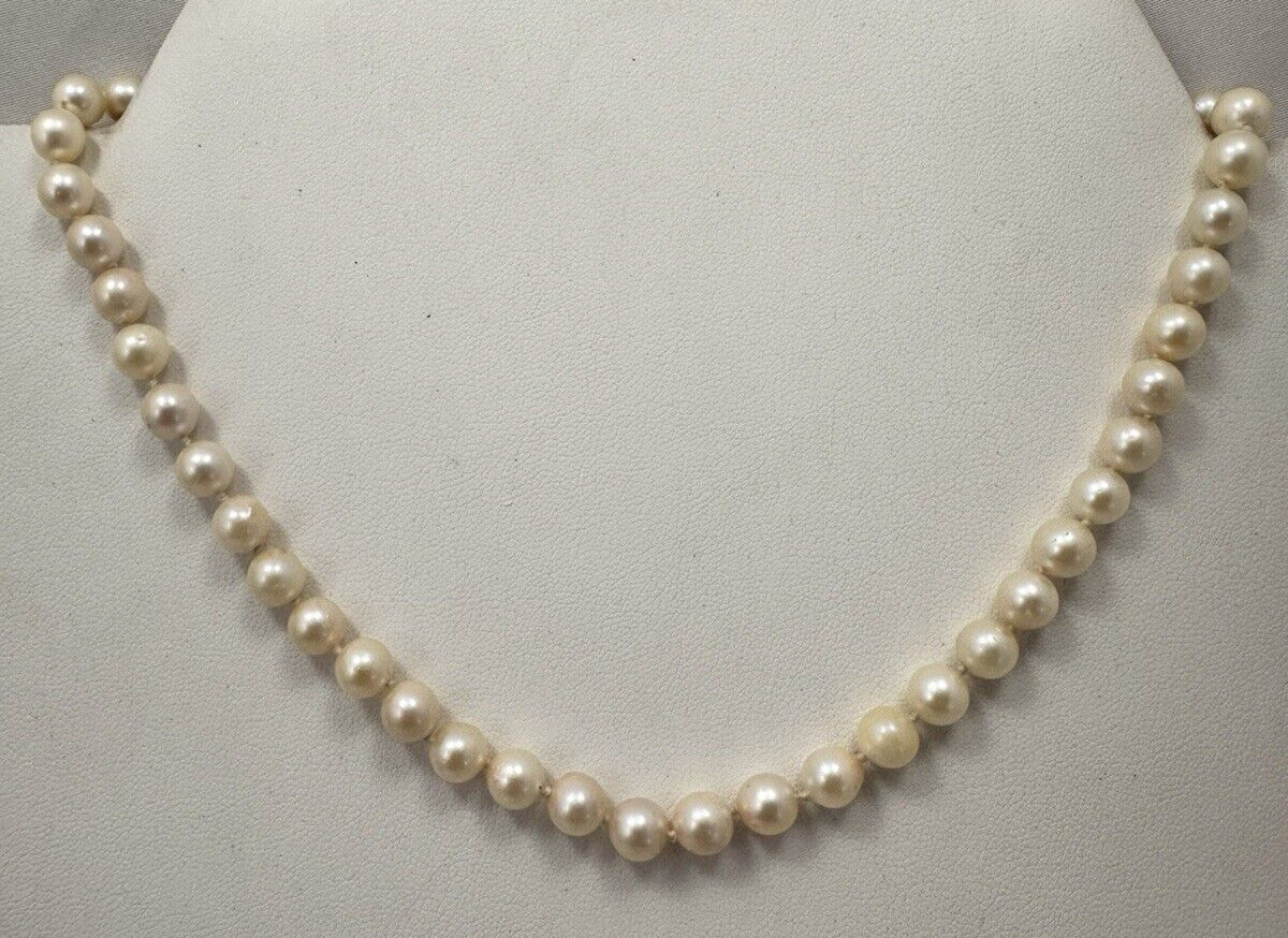 14k White Gold ~ 6.7mm Round ~ 16″ Pearl Necklace